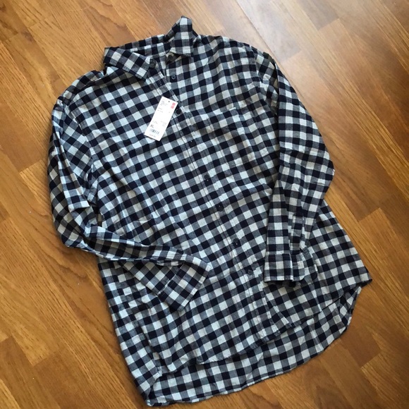 Uniqlo Tops - NWT Plaid Button Down